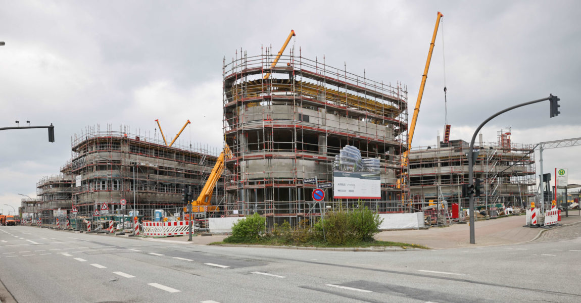 Aussenansicht des Rohbaus beim Richtfest des neuen Dienstleistungszentrums «ElbAir» beim Airbus-Werk in Finkenwerder.