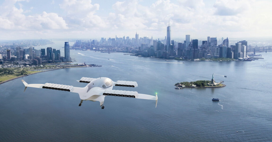 Elektroflugzeug von Lilium vor der Skyline Manhattans.