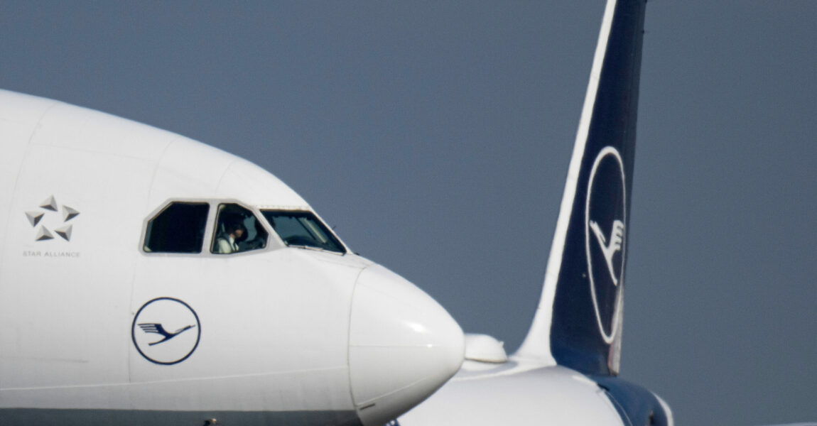 Die Lufthansa steuert nach einem Rekordergebnis im zweiten Quartal auf eines der drei lukrativsten Jahre ihrer Geschichte zu. 