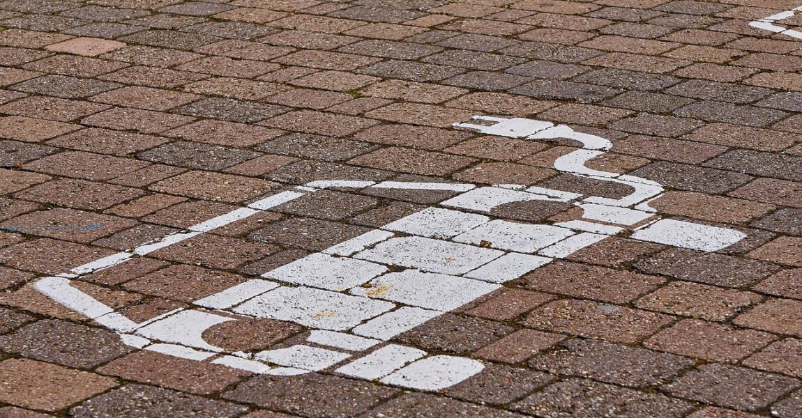 Deutschlandweit gibt es knapp 93.000 Ladepunkte
