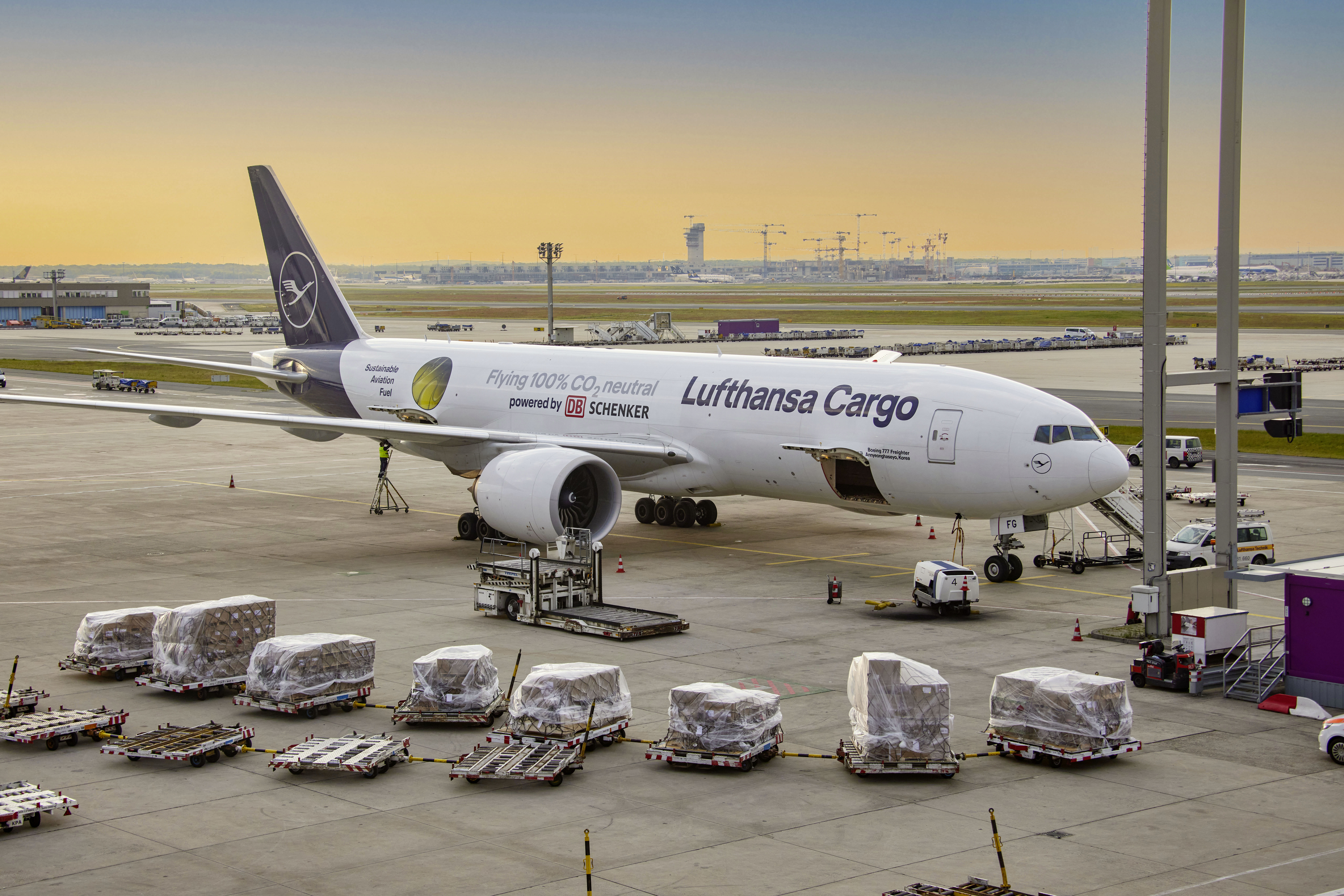 Lufthansa Cargo will noch in diesem Jahr die 17. Triple Seven in Betrieb nehmen.