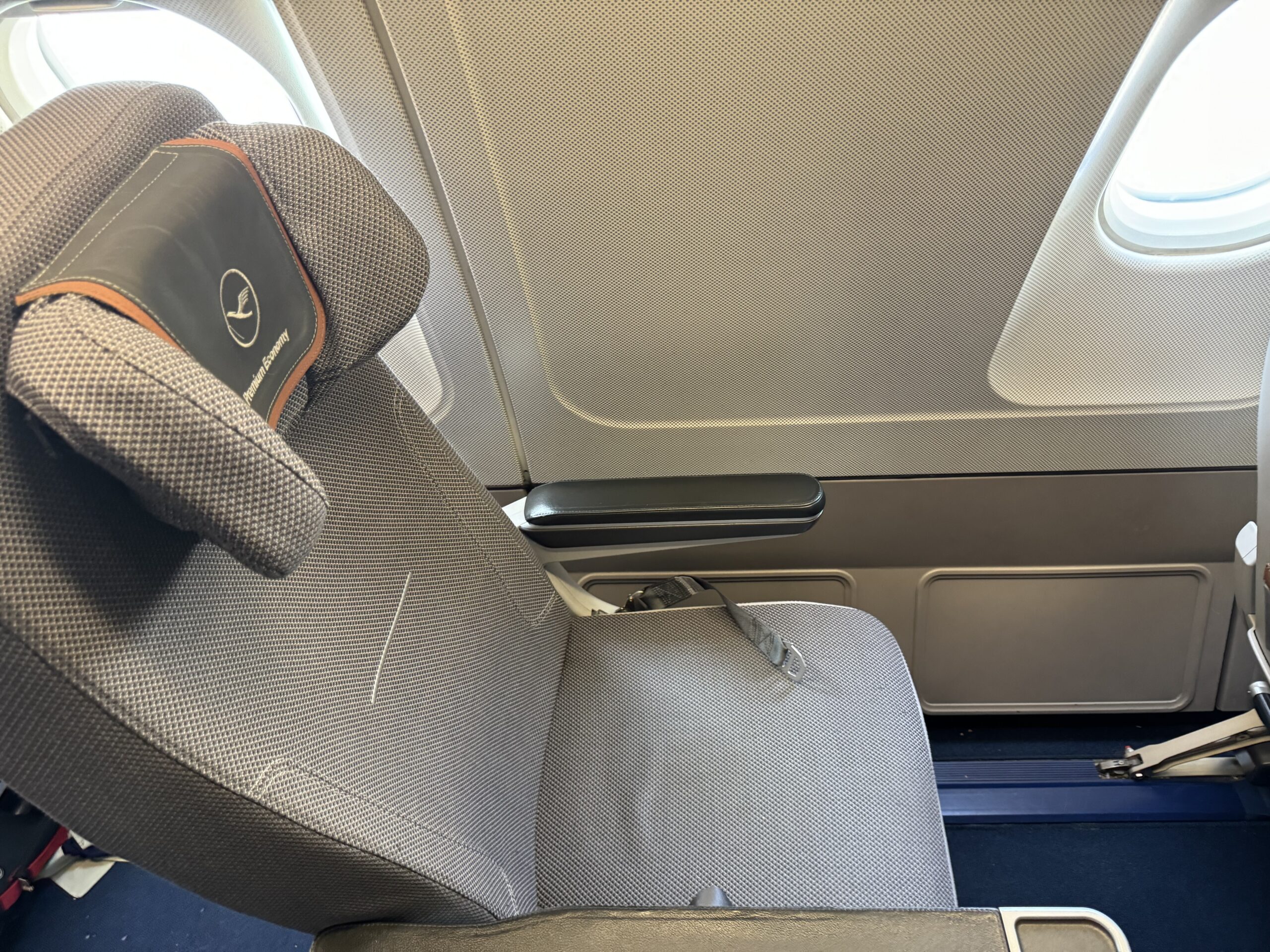Wie gut ist die Lufthansa Premium Economy? AERO INTERNATIONAL
