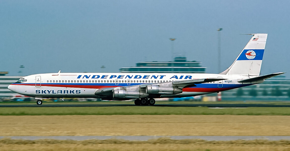 ndependent Air war eine aus einem Reiseclub hervorgegangene Fluggesellschaft, die Frachtcharter und Passagierflüge durchführte. Der Betrieb wurde 1990 eingestellt.