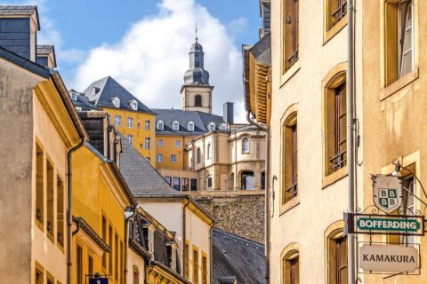 Ein Highlight beim Flug mit Luxair nach Luxemburg: Ein Besuch in der schönen Altstadt ist garantiert.