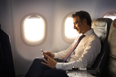 Breitband-Internetzugang für Kurz- und Mittelstreckenflugzeuge der Lufthansa Group.