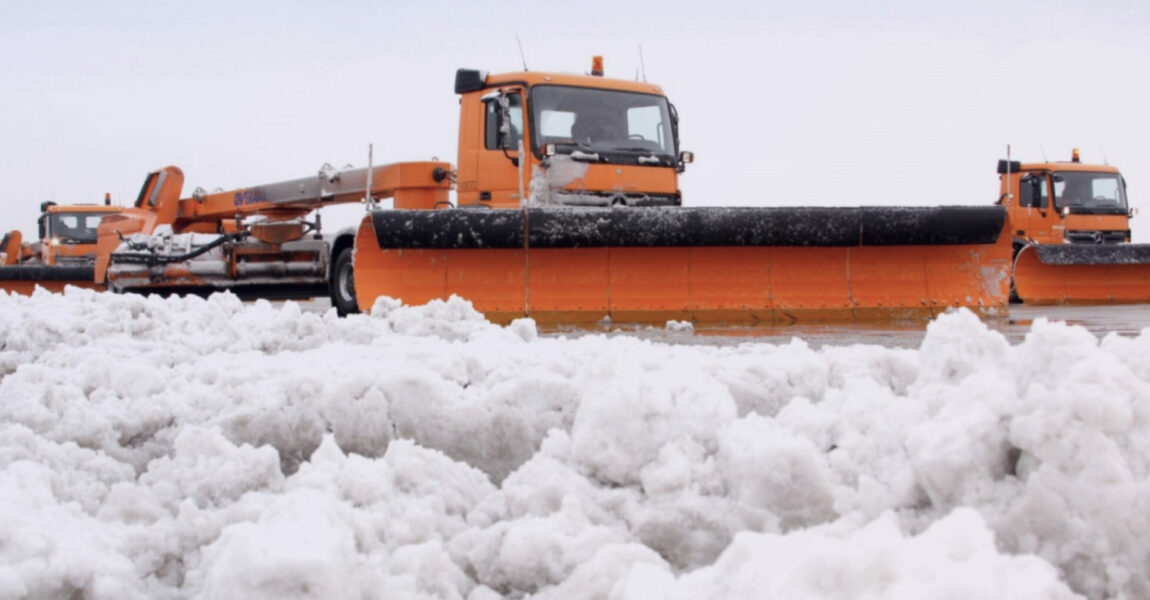 Massiver Schneefall und Eisregen werden am Mittwoch, 17. Januar, erwartet. Passagiere sollten vor Anreise an den Flughafen ihren Flugstatus überprüfen.