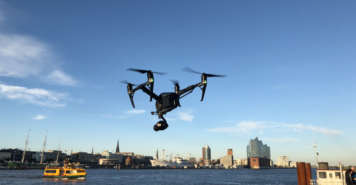 Künstliche Intelligenz beschleunigt das Ausweisen von Flugverbotszonen für Drohnen und schafft damit die Grundlage für deren wirtschaftlichen Einsatz.