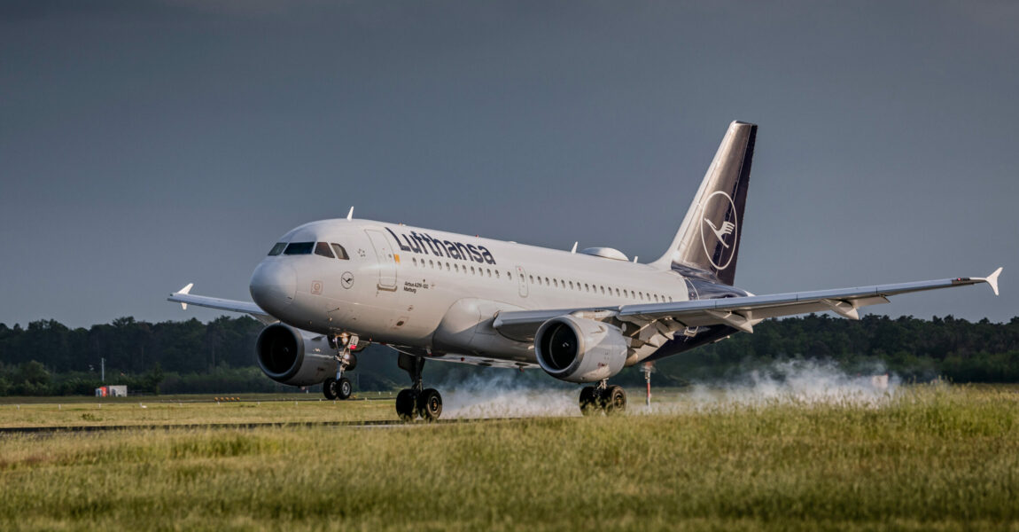 Der Tarifstreit zwischen Lufthansa und der Gewerkschaft Verdi dauert weiter an.