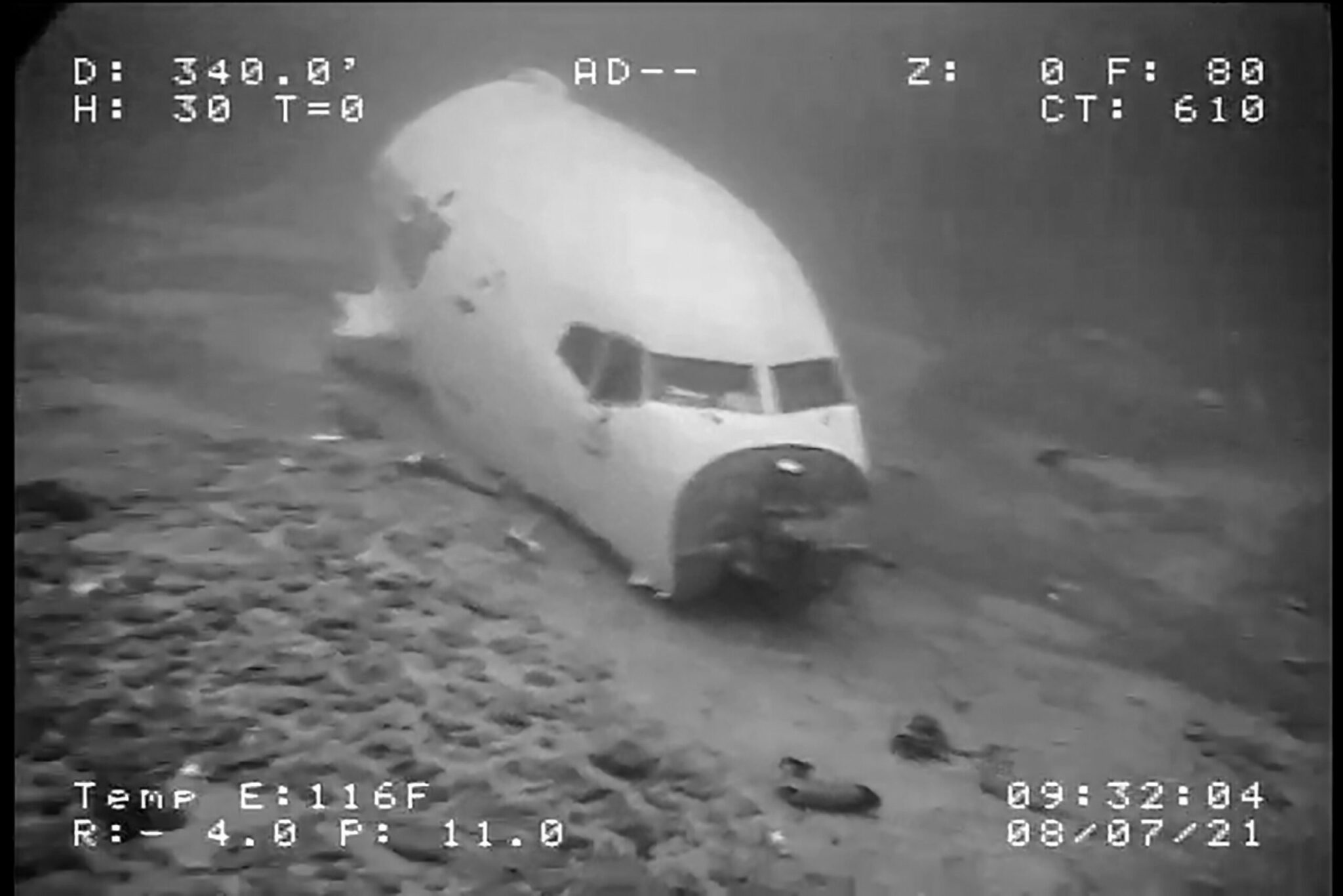 Das falsche Triebwerk Warum musste Flug Transair 810 notwassern?