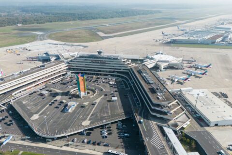 Luftaufnahme des Flughafens Köln/Bonn.