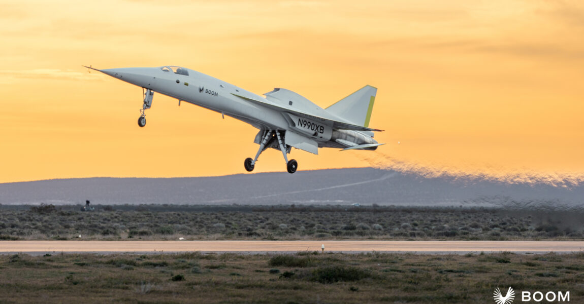 Erstflug der Boom Supersonic XB-1 am 22. März 2024.