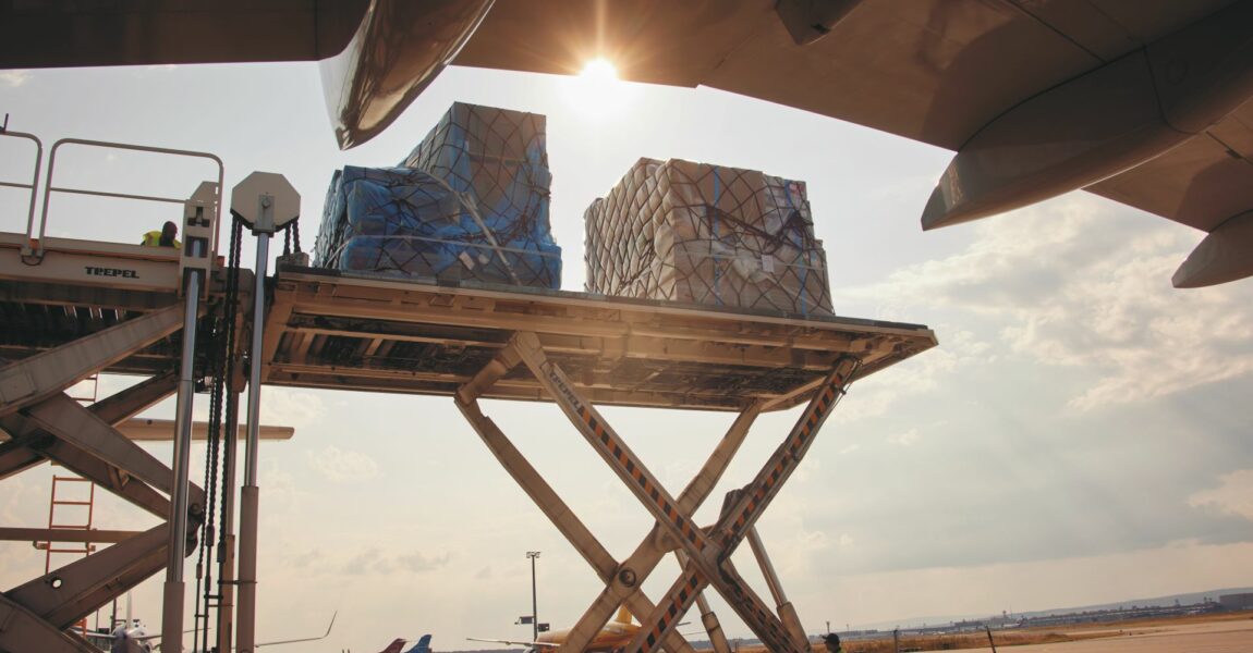 Die Fraport AG hat einen Masterplan namens CargoHub aufgestellt und will in das Frachtgeschäft am Standort Frankfurt investieren.