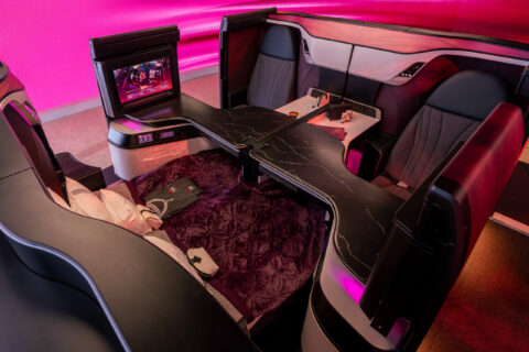 Mit der QSuite Next Gen sorgt Qatar Airways für mehr Gemeinschaftsgefühl in den Vierer-Suiten.