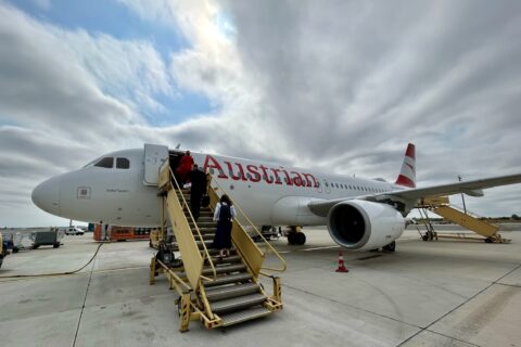 Ein Austrian Airlines Airbus A320 am Flughafen Wien. Austrian betreibt zudem eine der ältesten A321 Flotten Europas, etwa mit der 28jährigen OE-LDA.