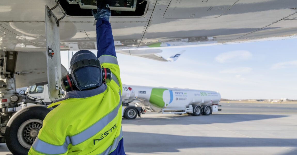 Laut IATA müsse mehr in die Anlagen zur Produktion von SAF investiert werden.