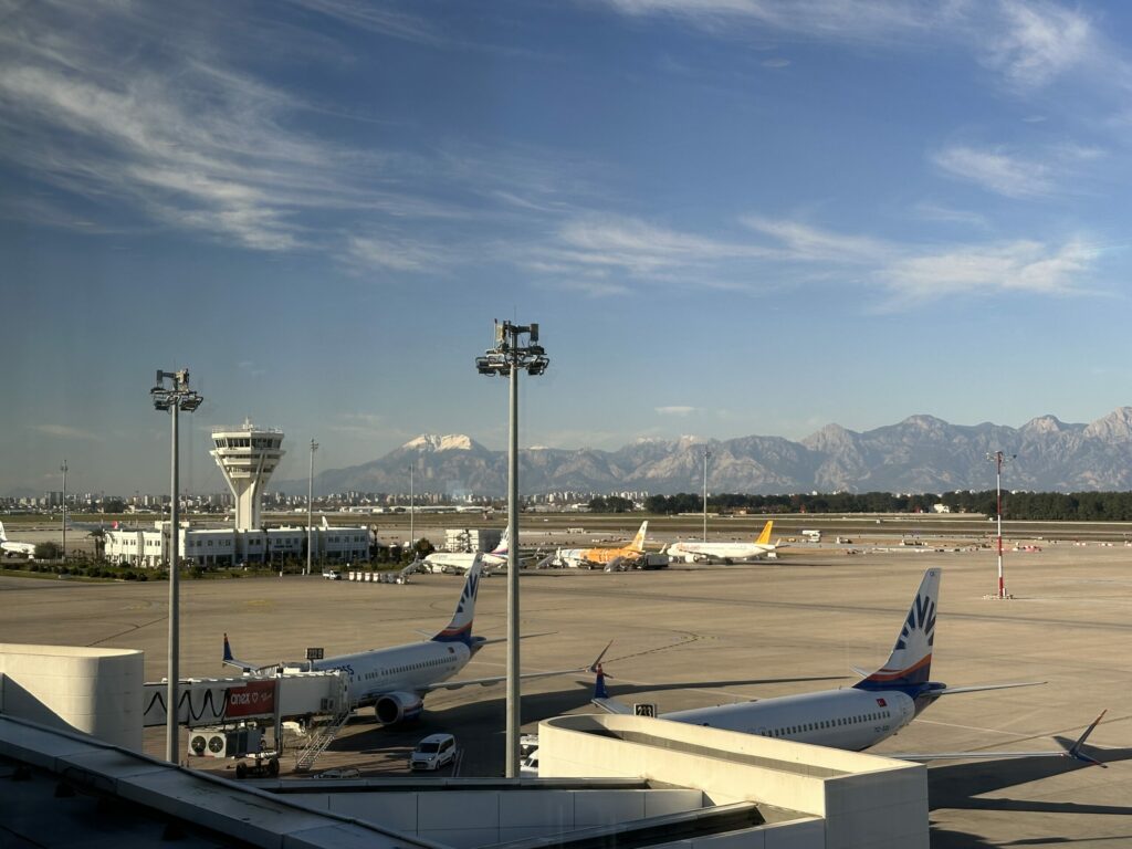 Die Ferienfluggesellschaft SunExpress möchte weiter wachsen. Die meisten Flüge von Deutschland aus gehen nach Antalya.