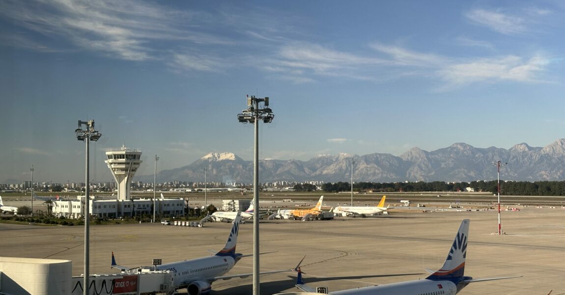 Die Ferienfluggesellschaft SunExpress möchte weiter wachsen. Die meisten Flüge von Deutschland aus gehen nach Antalya.