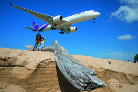 Laut Skyscanner wünschen sich die Deutschen auch eine Nonstop-Flugverbindung von München nach Phuket in Thailand.