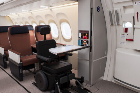 Collins Aerospace präsentiert mit dem weiter entwickelten Prime-Produkt eine bessere Möglichkeit für Flugreisen von Passagieren mit eingeschränkter Mobilität. 