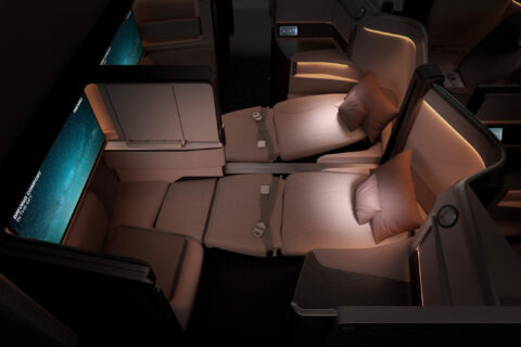 Recaro präsentiert auf der diesjährigen AIX gleich mehrere Varianten ihres R7-Business-Class-Sitzes.