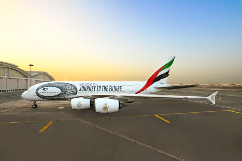 Emirates ist größter Betreiber der A380. Die Golf-Airline versuchte immer wieder Airbus zum Bau einer A380neo als einem wirtschaftlicheren Nachfolgemodell mit effizienteren Triebwerken zu bewegen – bislang erfolglos.