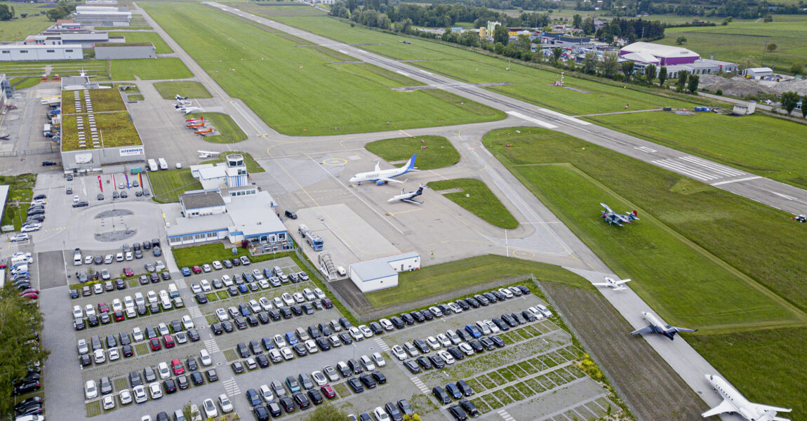 Der Flugplatz St. Gallen-Altenrhein wird von der People‘s Air Group betrieben.