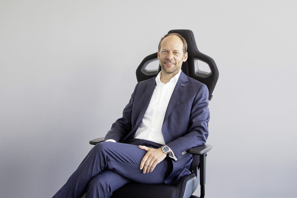 Dr. Mark Hiller ist CEO von Recaro Aircraft Seating und der Recaro Holding.