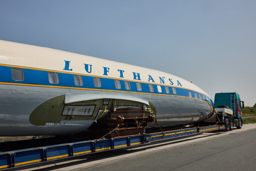 Lockheed Super Star, Konferenz- und Besucherzentrum Luftrhansa, Frankfurt