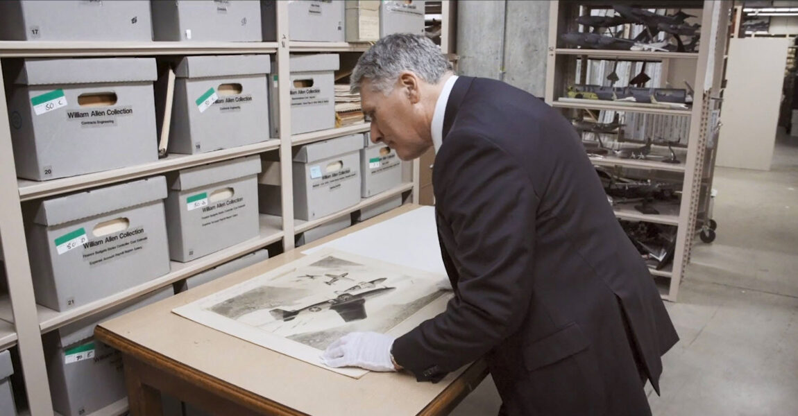 46 Jahre lang war Mike Lombardi für Boeing tätig. Davon 30 Jahre im Unternehmensarchiv.