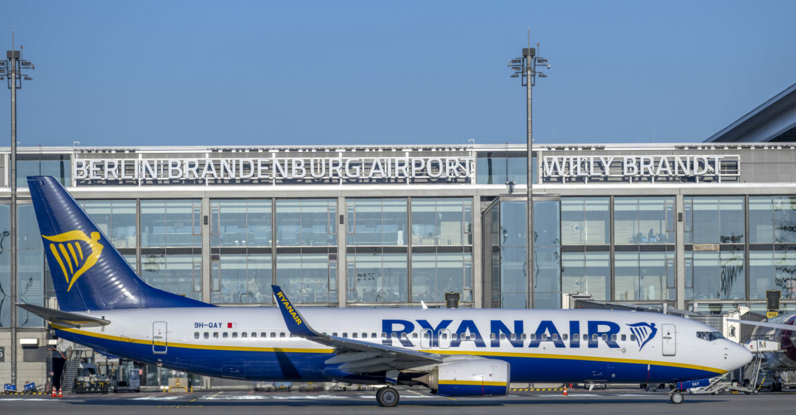 Ryanair droht damit, weitere Flugzeuge aus Deutschland abzuziehen und in profitableren Märkten zu stationieren.
