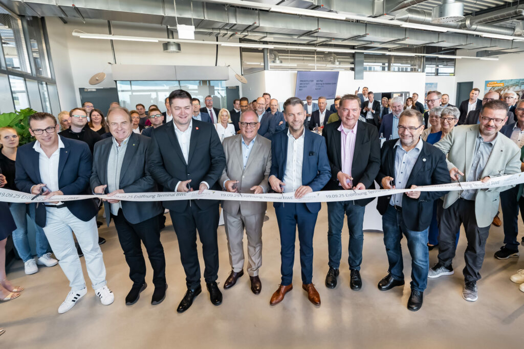 Festakt der Terminaleinweihung am Flughafen Braunschweig-Wolfsburg.