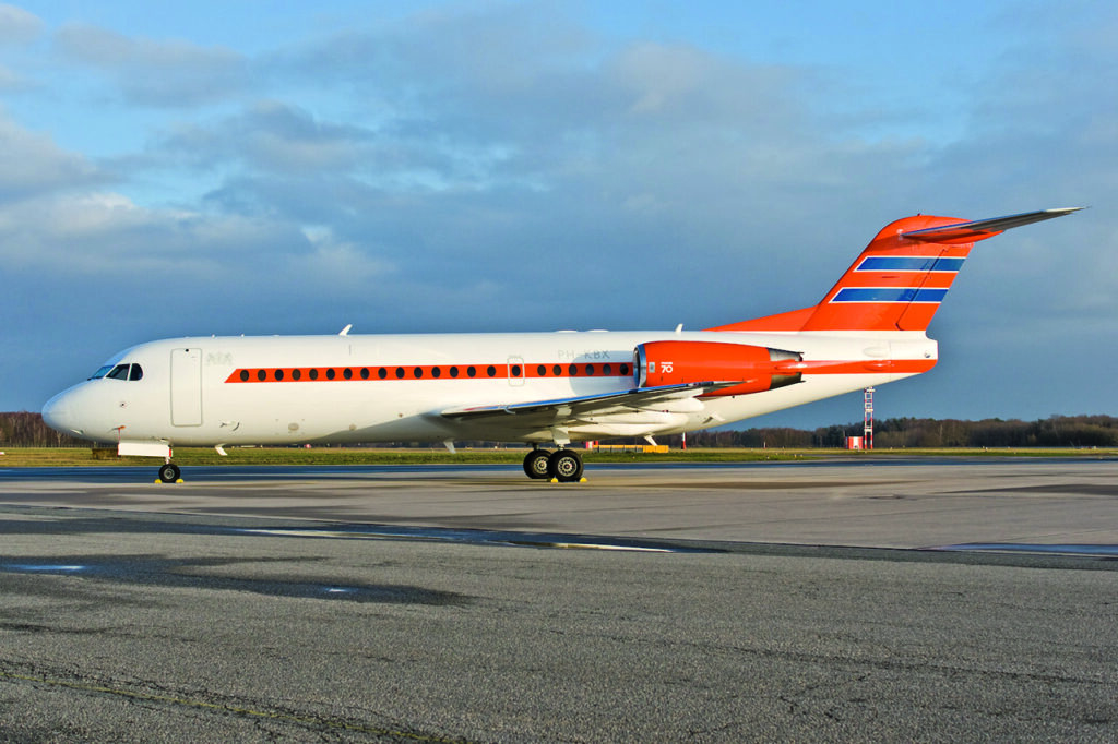 Niederländische Fokker 70 in Lübeck