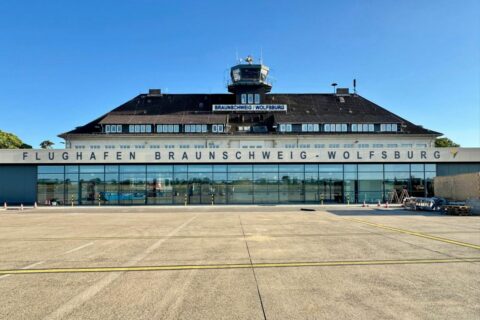 Der Forschungs-Flughafen Braunschweig-Wolfsburg hat jetzt vier Millionen Euro in ein neues Terminal investiert.