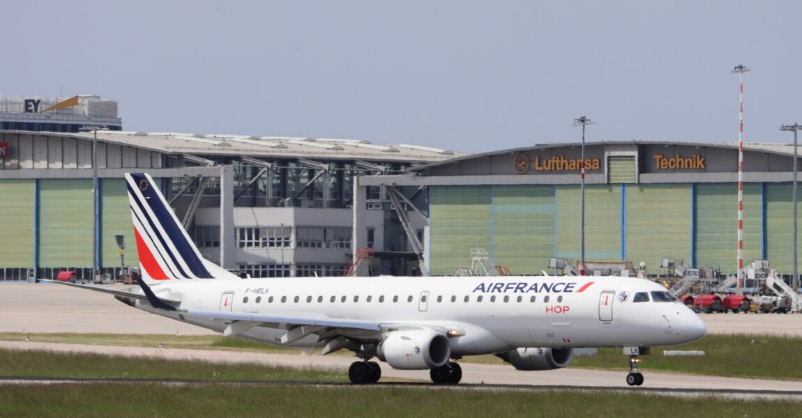 Die Strecke war zuletzt von der Tochtergesellschaft Hop! bedient worden.