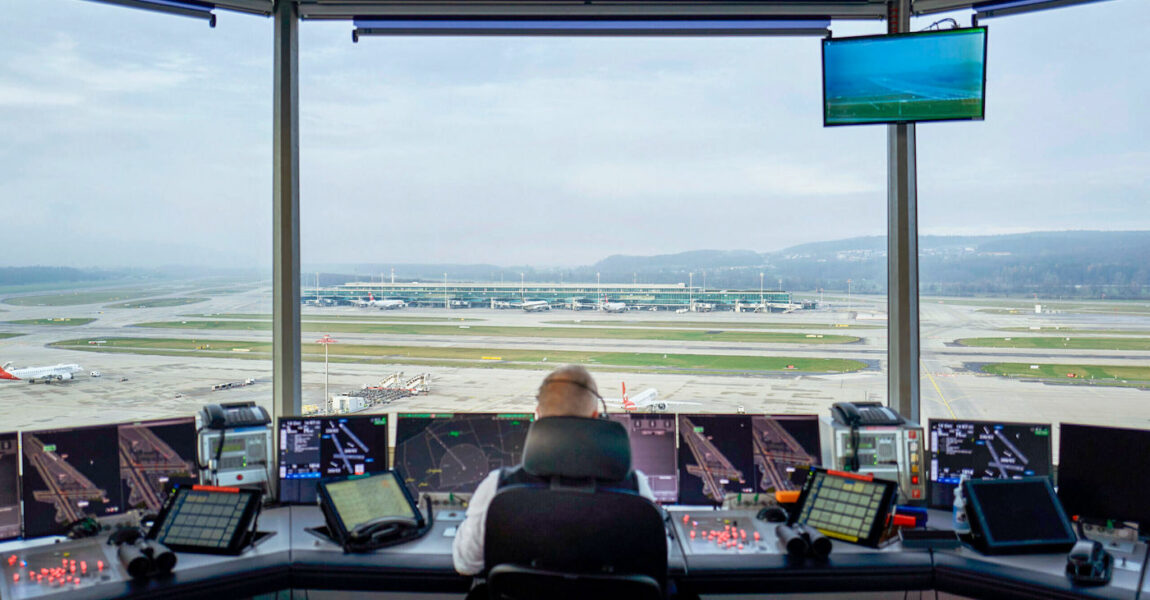 Die Personaldecke bei der Skyguide lässt für den komplexen Schweizer Luftraum zu wünschen übrig.