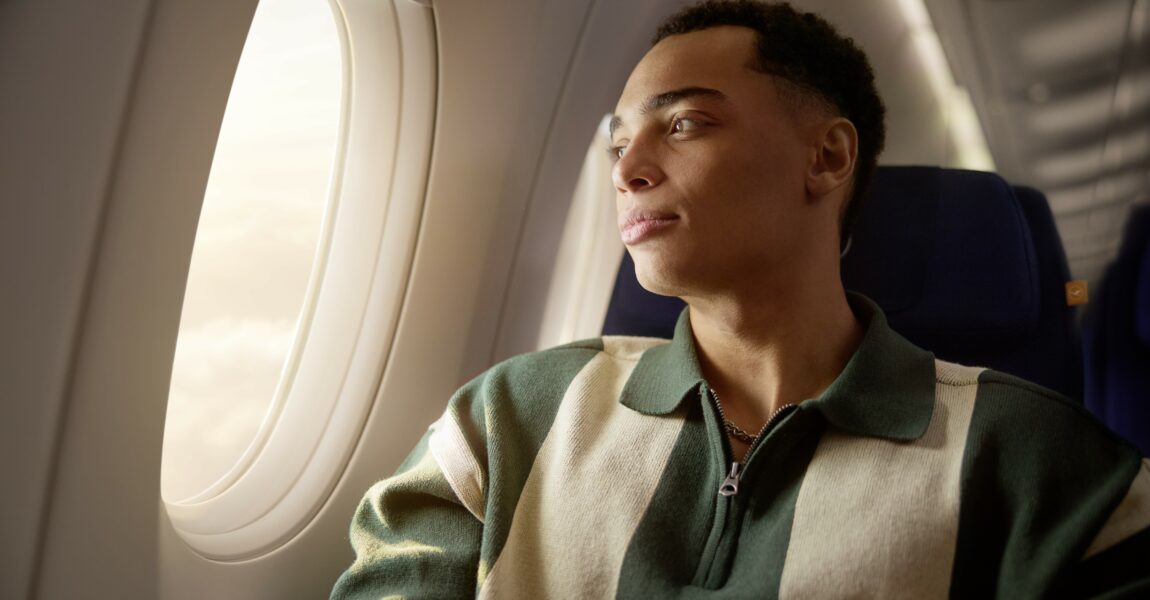 Zwei kostenlose Gepäckstücke à 23 Kilogramm und zusätzliche Einsparungen auf Tickets in der Economy Class.