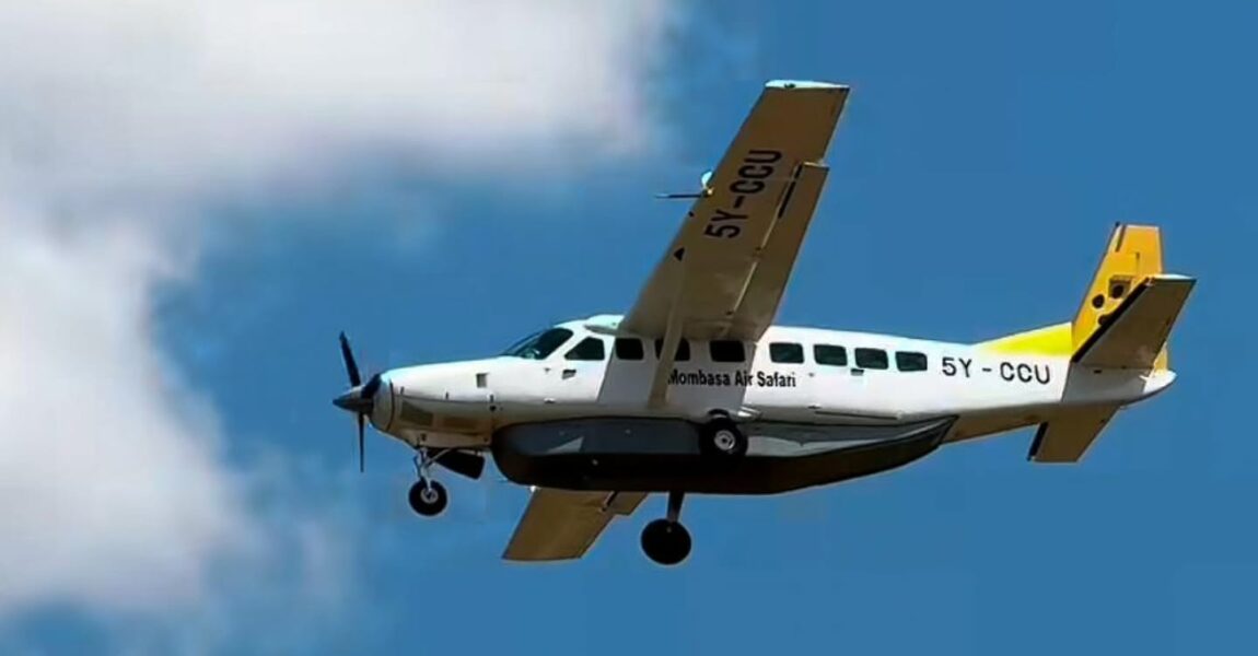 Eine Cessna 208 B „Grand Caravan“ der Mombasa Air Safari am Boden. Eine Maschine dieses Typs stürzte am 28. Oktober 2025 in Kenia ab, dabei kamen elf Menschen ums Leben.