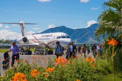 Ihre Fokker 70 setzt Air Niugini hauptsächlich im Inland ein - wie hier in Mount Hagen