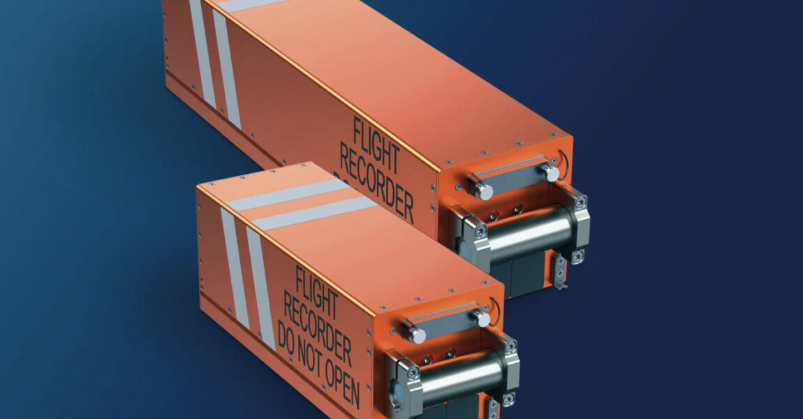 Die Black Box erreicht eine Speicherkapazität von 1600 Stunden an Flugparametern.
