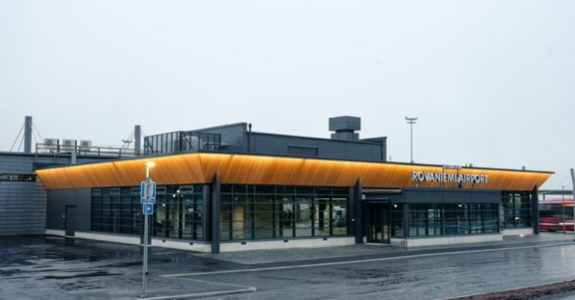 Die Betreibergesellschaft Finavia hat die Abflughalle des nordfinnischen Flughafens Rovaniemi um 1000 Quadratmeter erweitert.