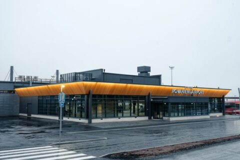 Die Betreibergesellschaft Finavia hat die Abflughalle des nordfinnischen Flughafens Rovaniemi um 1000 Quadratmeter erweitert.