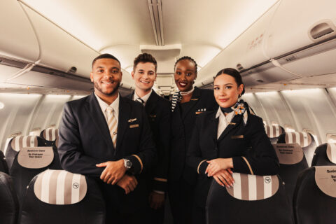 Aktuell sind rund 3000 Flugbegleiter für Condor im Einsatz.