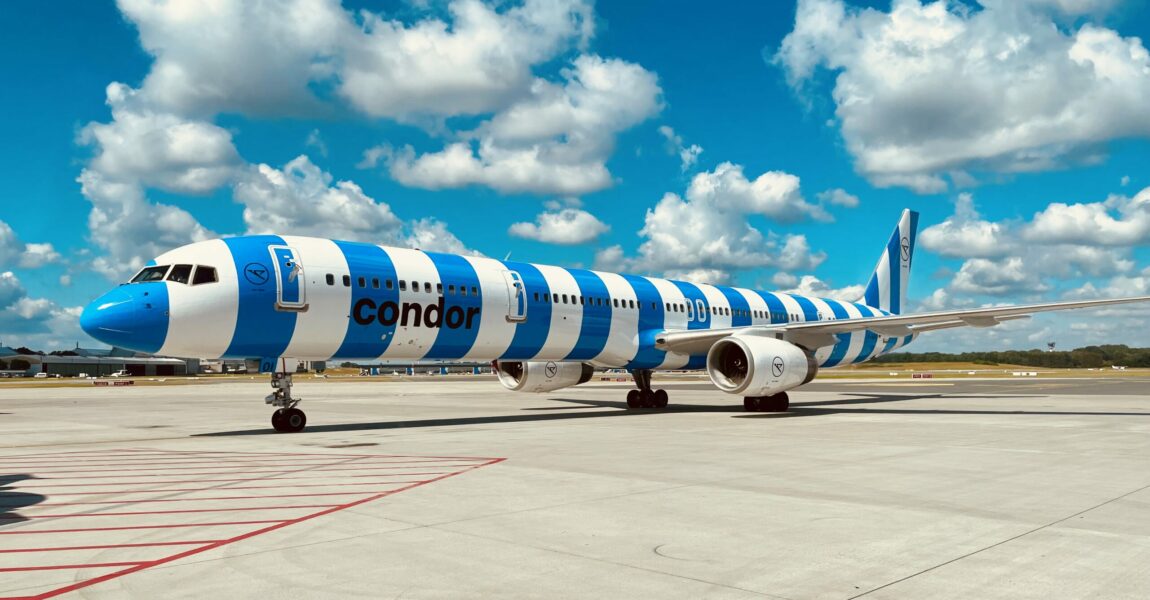 Die Boeing 757-300 ist bei Condor bereits Geschichte, jedoch nicht der markante Streifenlook.