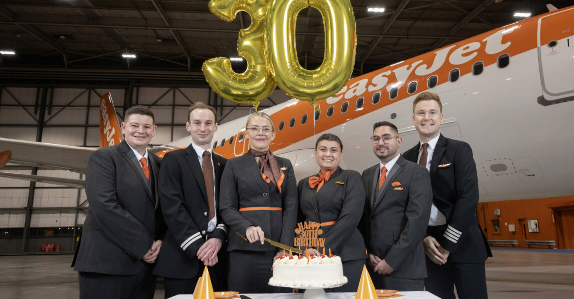 Am 10. November 1995 ging easyJet zum ersten mal in die Lüfte.