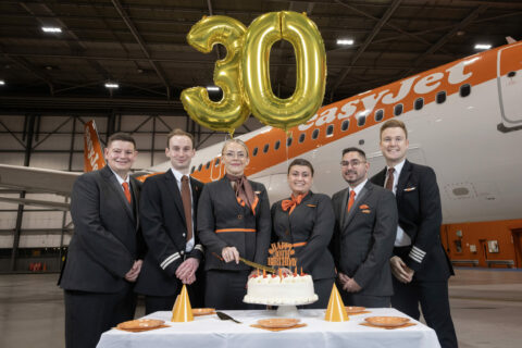 Am 10. November 1995 ging easyJet zum ersten mal in die Lüfte.