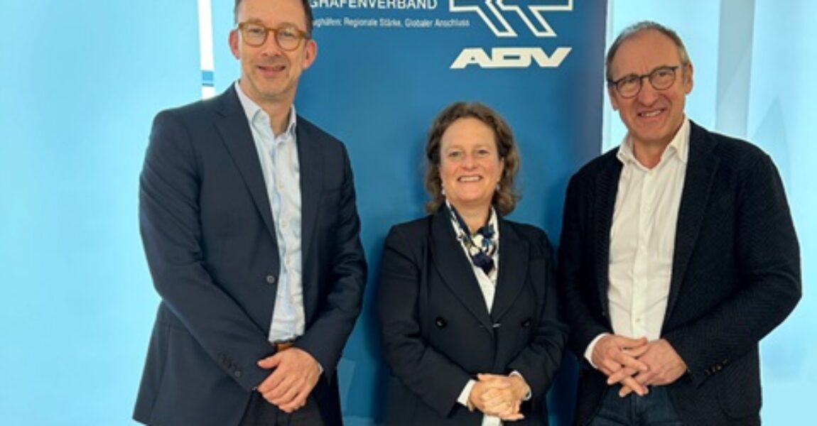 ADV-Präsidentin Aleta von Massenbach mit den beiden Vize-Präsidenten Lars Redeligx (links) und Ludger van Bebber (rechts).