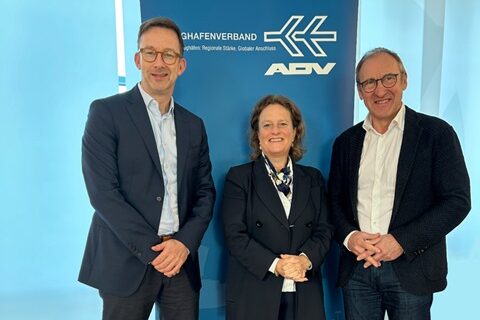 ADV-Präsidentin Aleta von Massenbach mit den beiden Vize-Präsidenten Lars Redeligx (links) und Ludger van Bebber (rechts).
