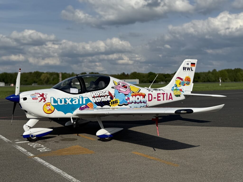 Tecnam P-Mentor der Flugschule RWL German Flight Academy.