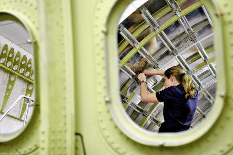 Ob Struktur, Triebwerk oder Fahrwerk – Fluggerätemechaniker arbeiten an allen mechanischen Systemen eines Flugzeugs und garantieren höchste Sicherheitsstandards.