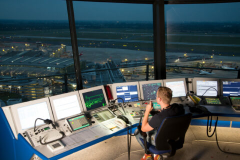 Tower am Flughafen Düsseldorf.